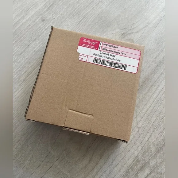 Thirty-one Hello Happy Love Trinket Tray - Picture 5 of 6